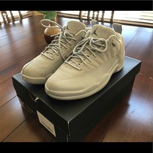 Jordan 12 Retro Low Wolf Grey